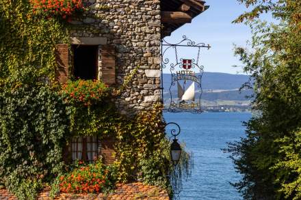Hôtel Restaurant du Port avec vue sur le Lac Léman, Hôtel entre Genève et Thonon les Bains